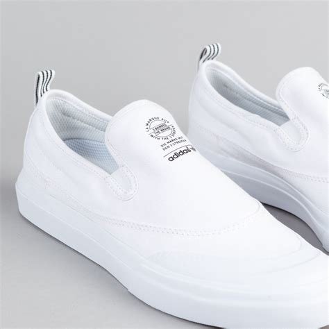 adidas matchcourt slip on white.